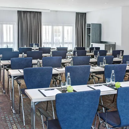 Intercityhotel Hamburg Altona-2